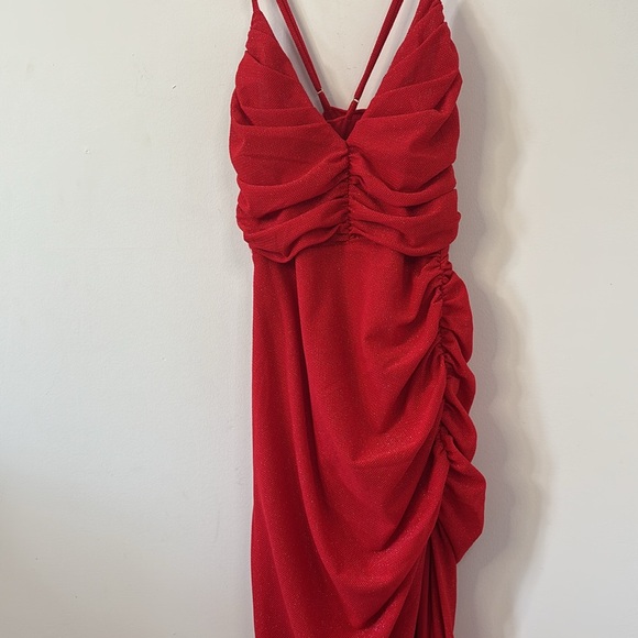 NEW Michael Costello x Revolve Brigitte Gown in Red Size Medium - Picture 5 of 10